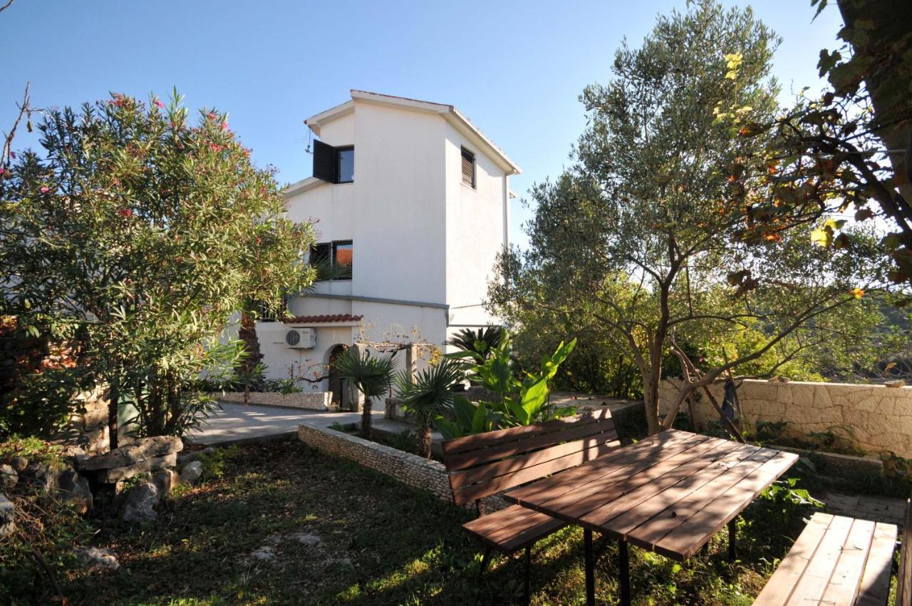 Apartments With A Parking Space Okrug Donji, Ciovo - 13732 Donji Okrug  Exterior photo