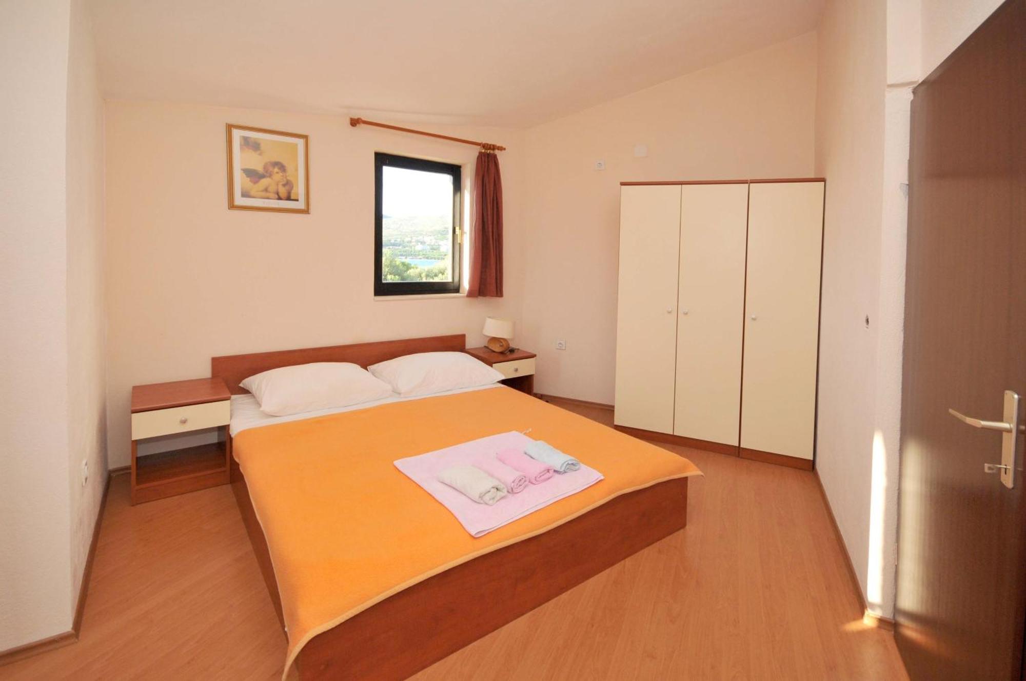 Apartments With A Parking Space Okrug Donji, Ciovo - 13732 Donji Okrug  Room photo